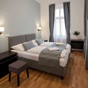 3* Szálloda Corto Old Town